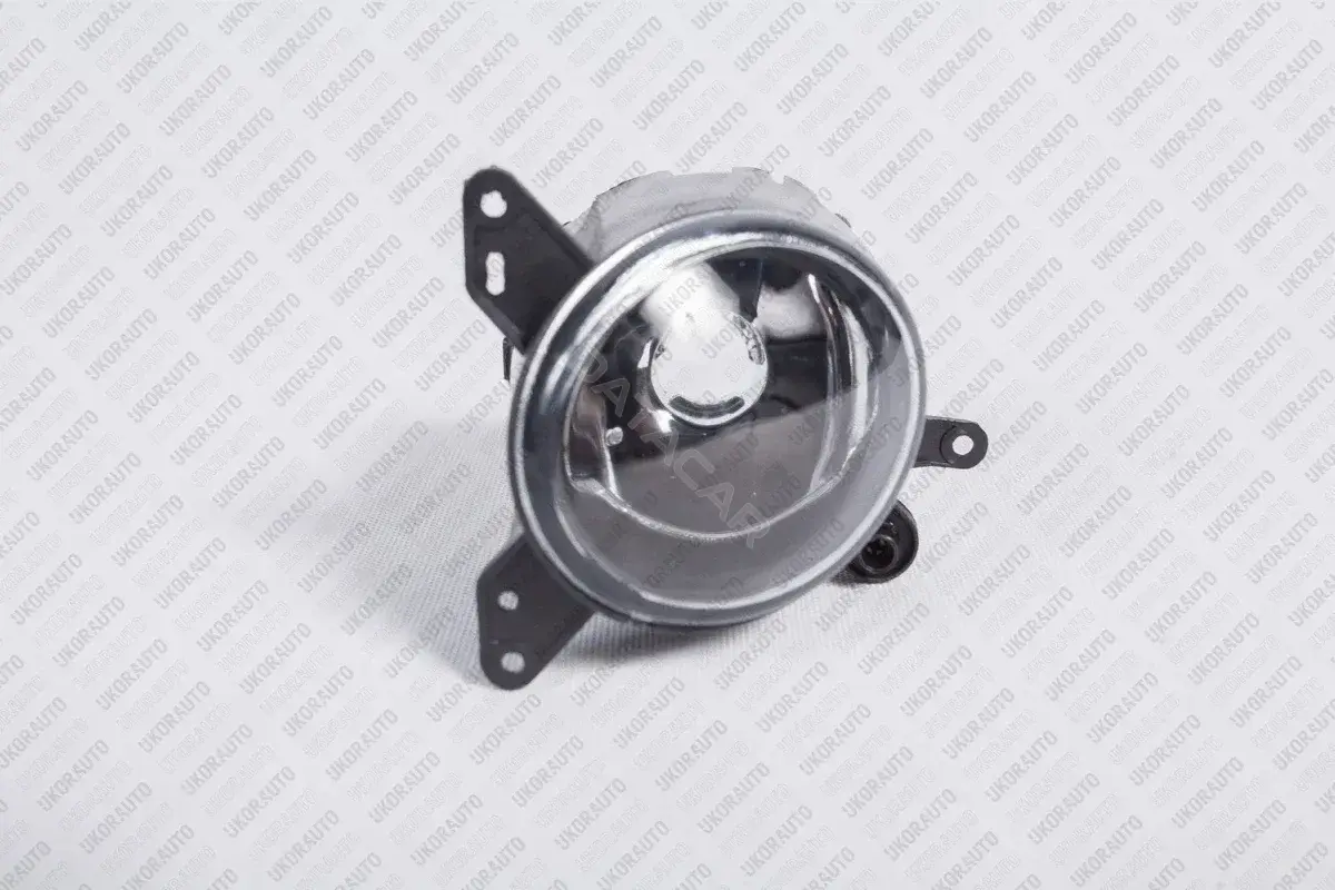 Противотуманные фары UKORAUTO U0522038R