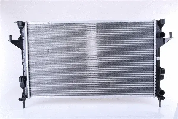 Радиатор охлаждения NISSENS 637666
