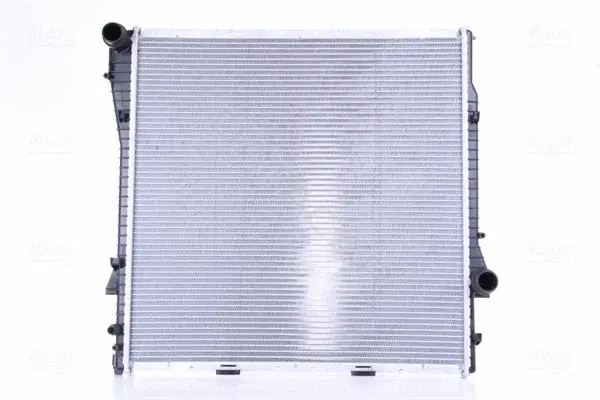 Радиатор охлаждения NISSENS 60787A
