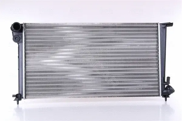 Радиатор охлаждения NISSENS 61315
