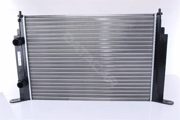 Радиатор охлаждения NISSENS 61885A