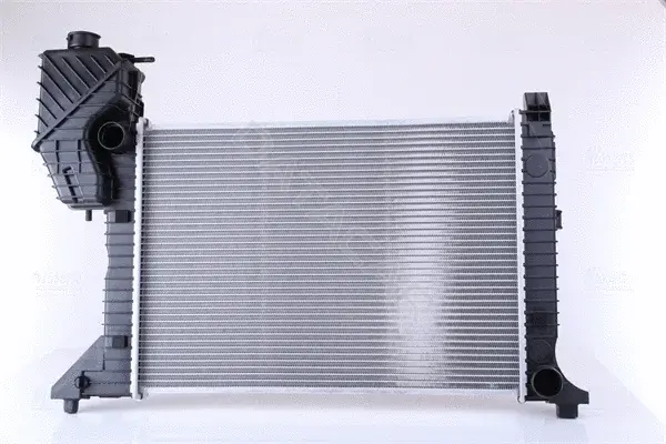 Радиатор охлаждения NISSENS 62687A