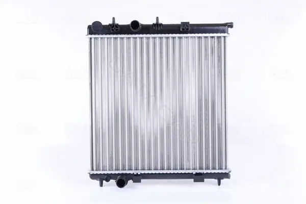 Радиатор охлаждения NISSENS 636002
