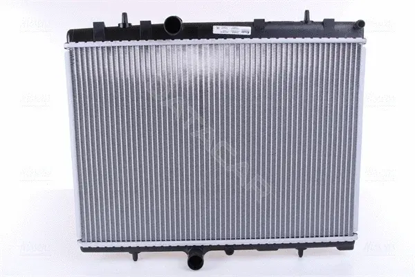 Радиатор охлаждения NISSENS 63606A