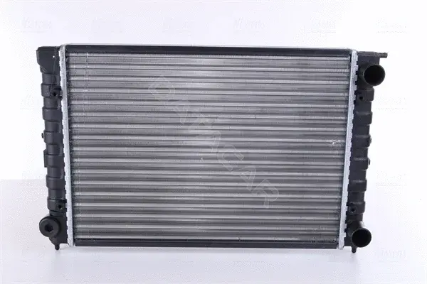 Радиатор охлаждения NISSENS 651811