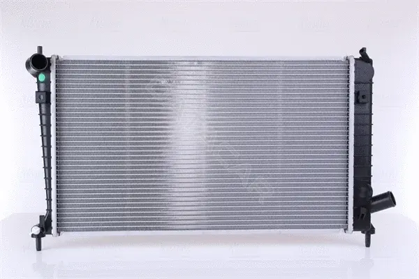Радиатор охлаждения NISSENS 68004A