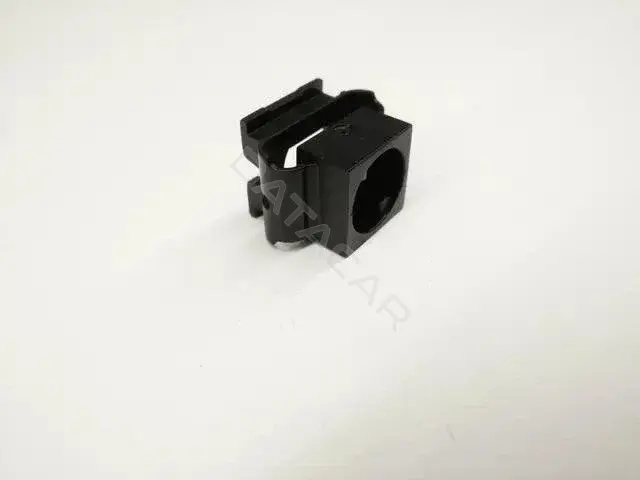 Клипсы, фиксаторы, зажимы VAG 4A0805163