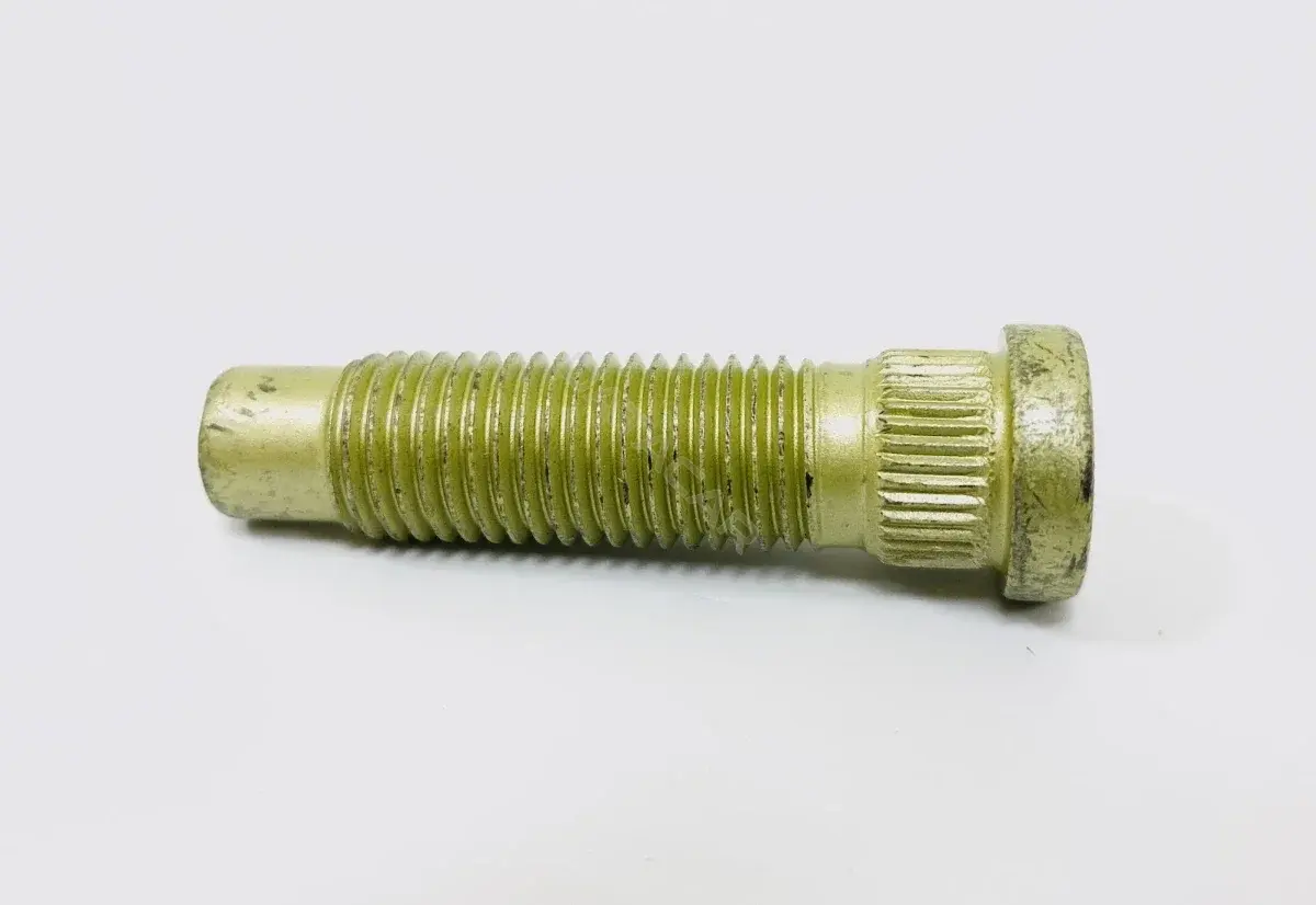 Болт колесный UKORAUTO U0705501