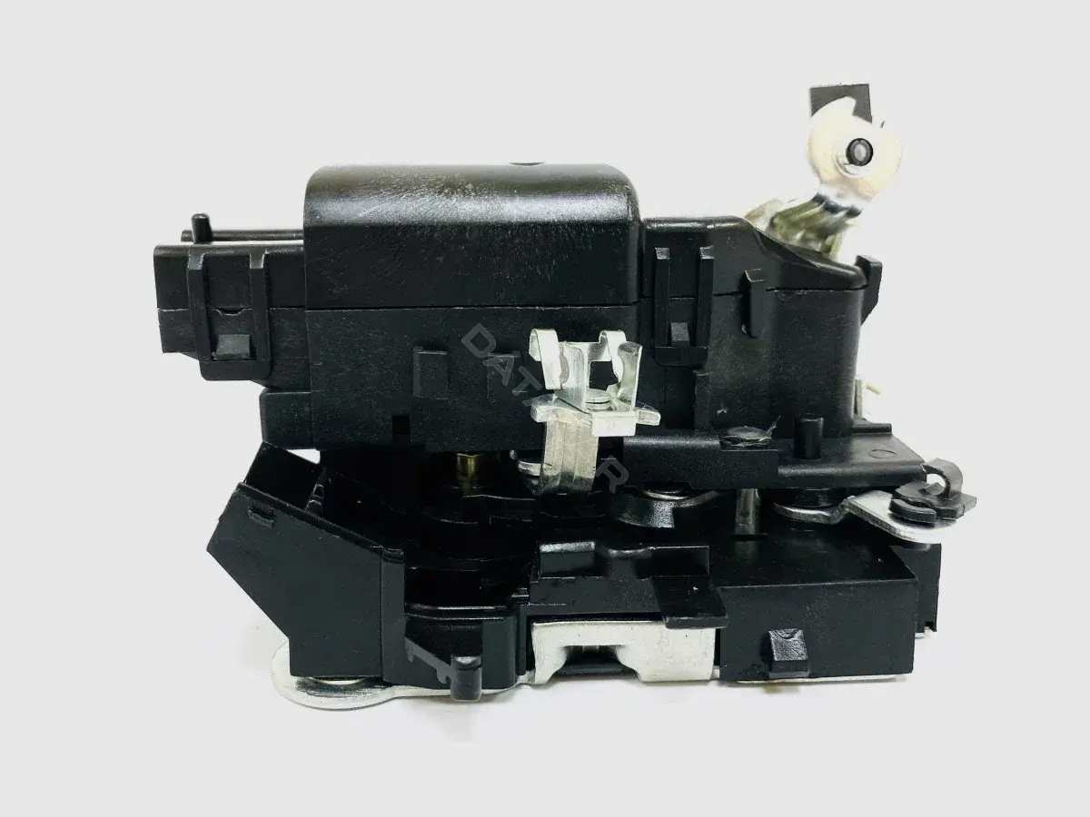 Замок двери UKORAUTO U0528021L
