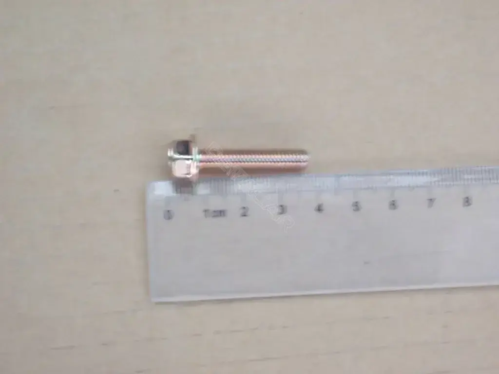 Болт подвески GEELY JQ1840630KB