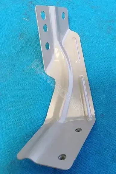 Кронштейн крыла GEELY 5042054500C15