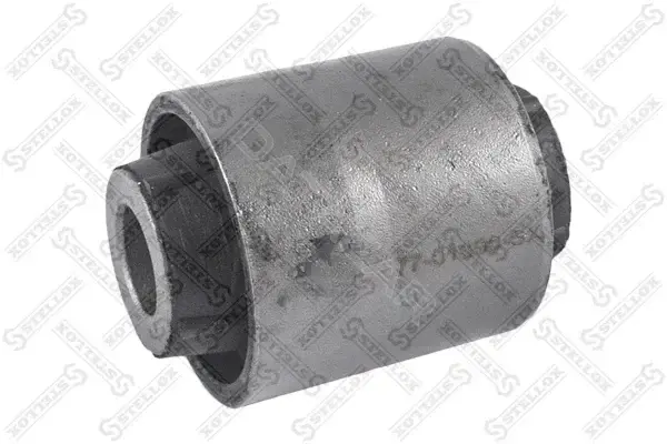 Сайлентблок рычага STELLOX 77-01390-SX