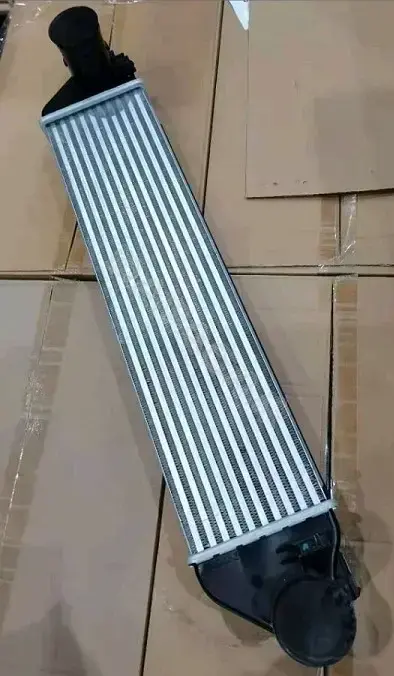Интеркулер GEELY 2074102200