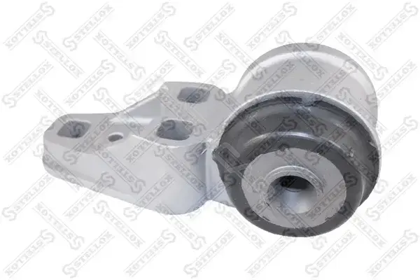 Сайлентблок рычага STELLOX 71-11270-SX