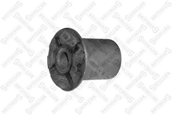 Сайлентблок рычага STELLOX 77-01083-SX
