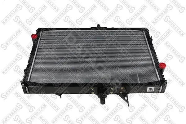 Радиатор охлаждения STELLOX 81-03322-SX