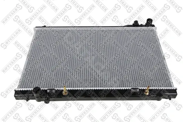 Радиатор охлаждения STELLOX 10-26832-SX