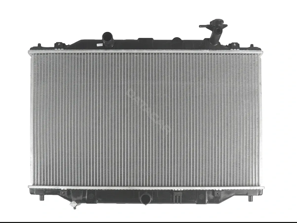Радиатор охлаждения STELLOX 10-26896-SX