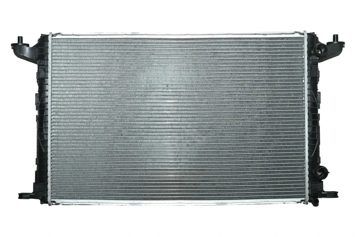 Радиатор охлаждения STELLOX 10-27076-SX