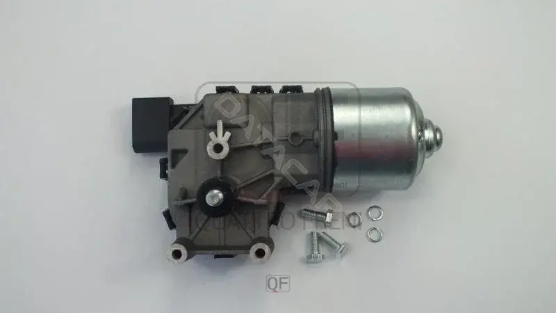 Мотор стеклоочистителя QUATTRO FRENI QF01N00139