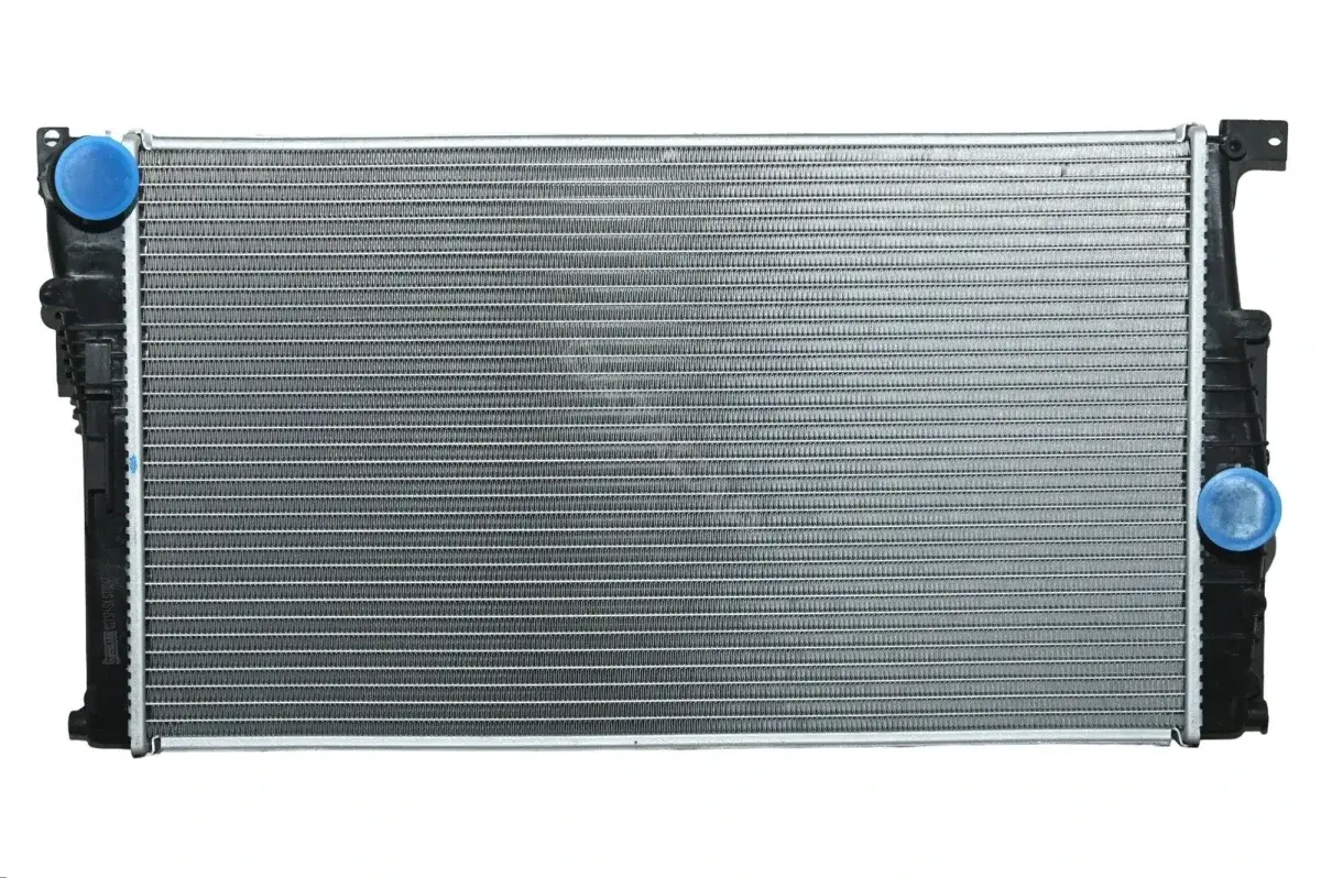 Радиатор охлаждения STELLOX 10-27371-SX