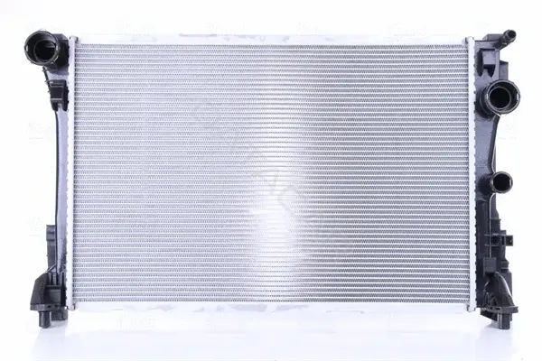 Радиатор охлаждения NISSENS 67167