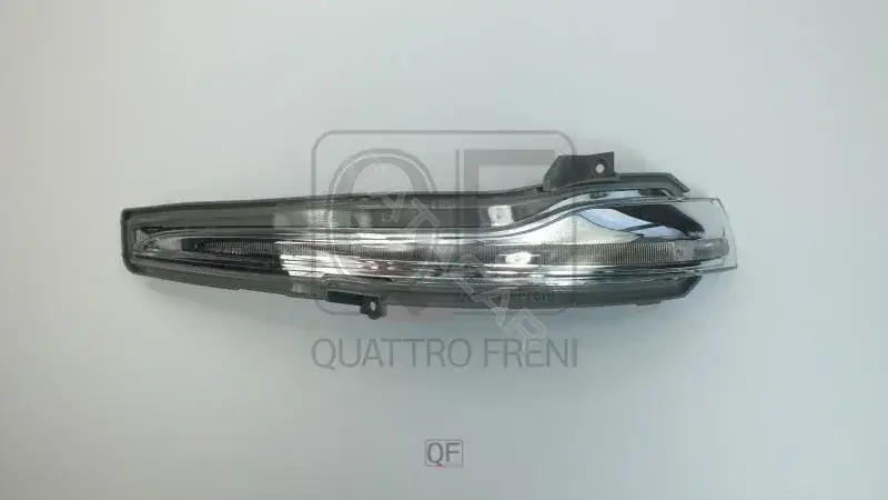 Поворотник QUATTRO FRENI QF71M00010