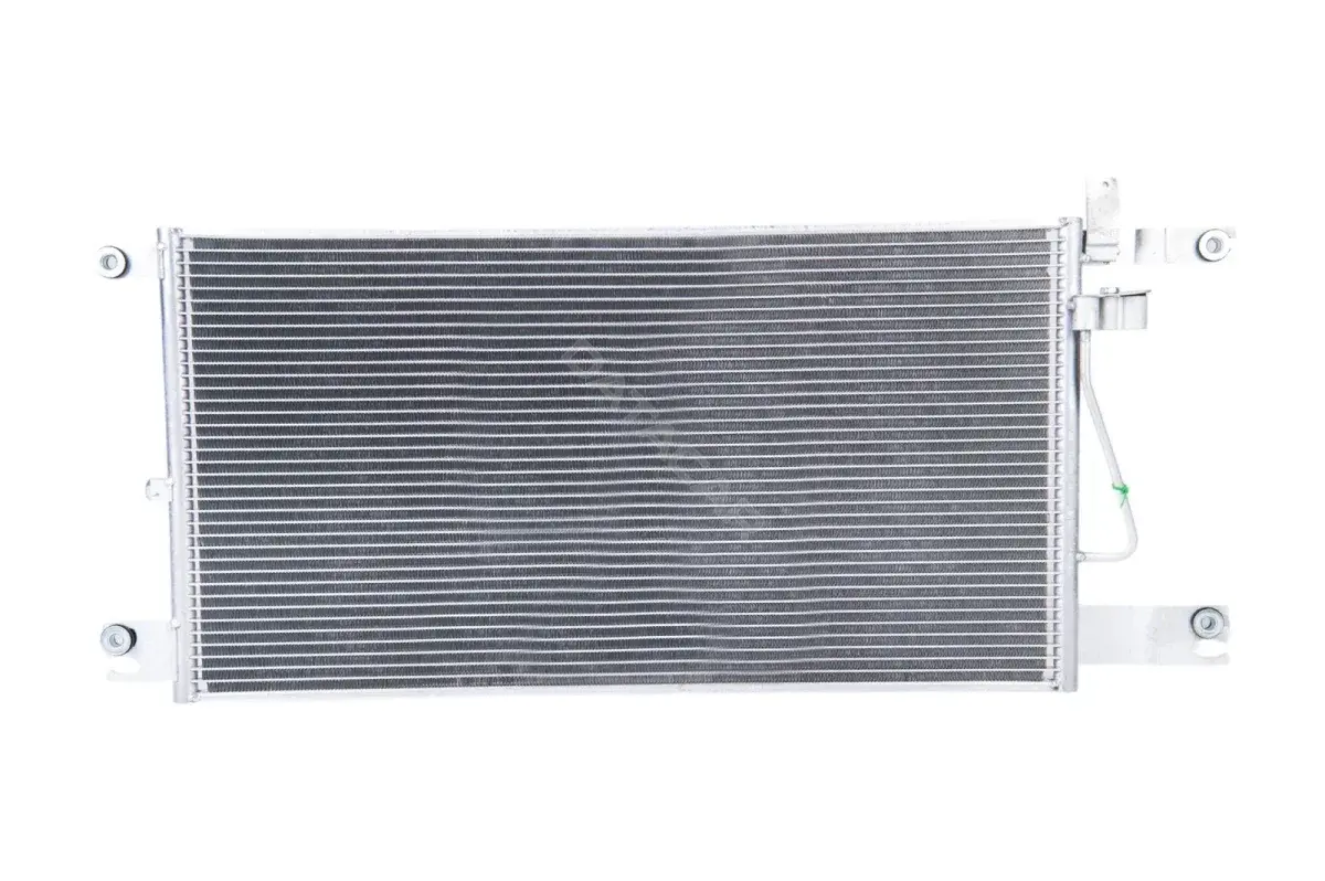 Радиатор кондиционера STELLOX 87-28010-SX