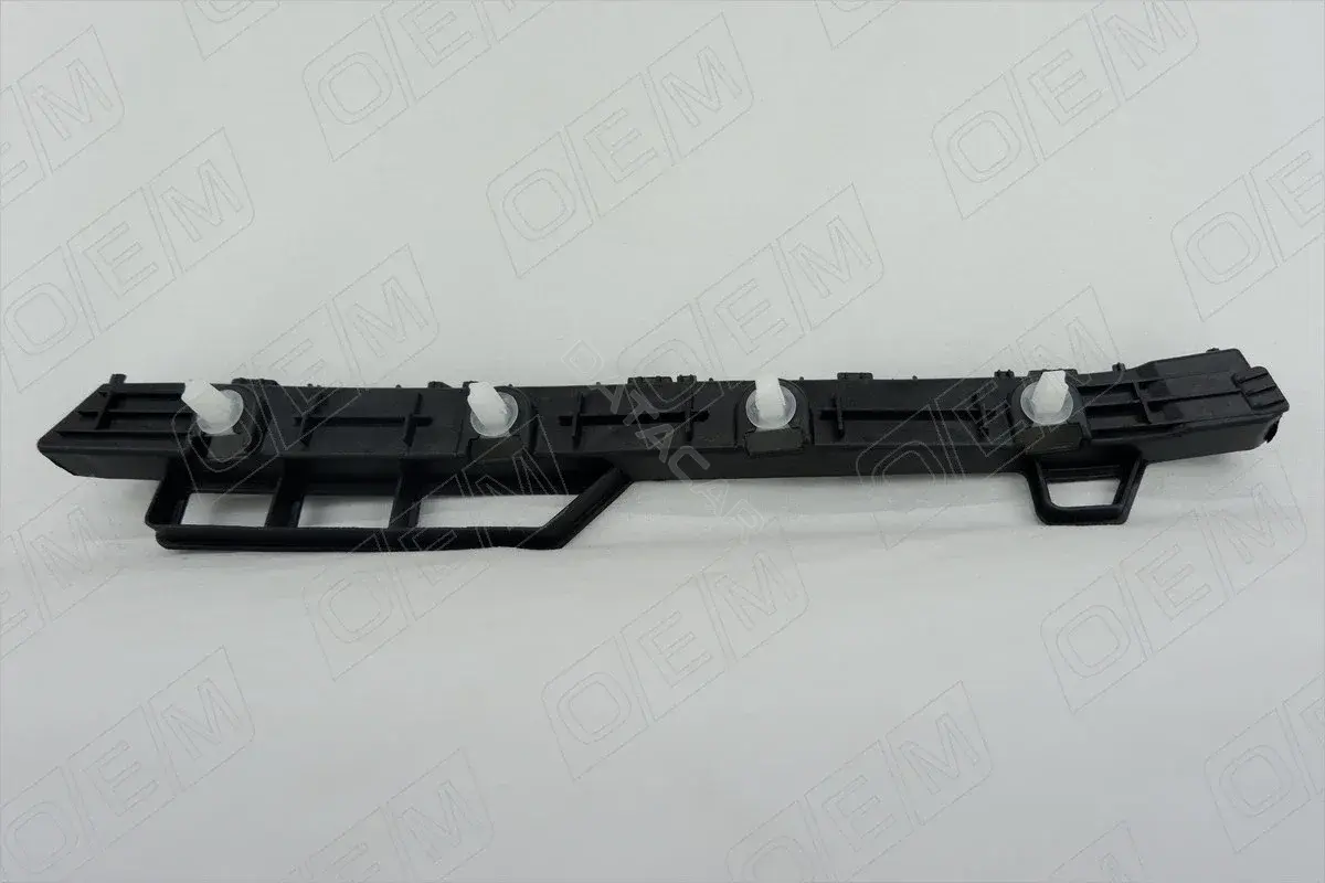 Кронштейн-направляющая бампера OEM OEM0029KBZL