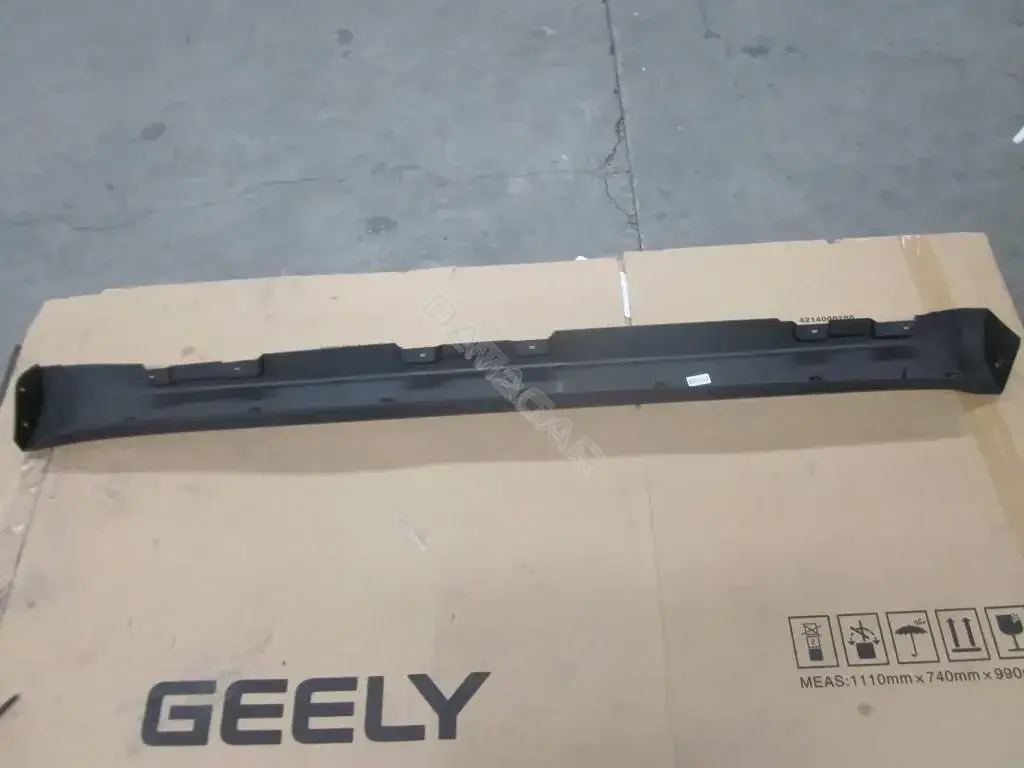 Накладка на порог GEELY 1018013557