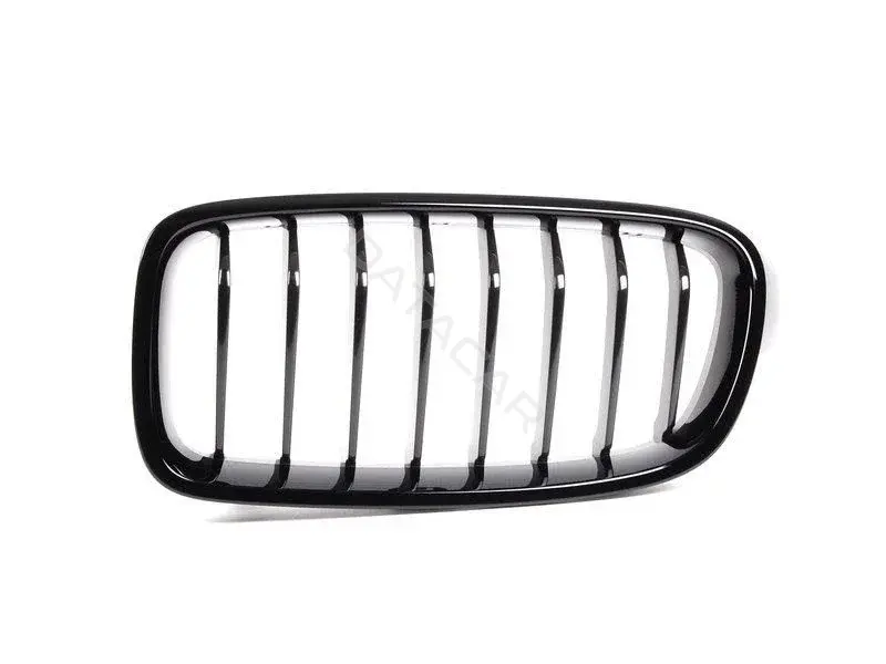 Решетка радиатора BMW 51712240775