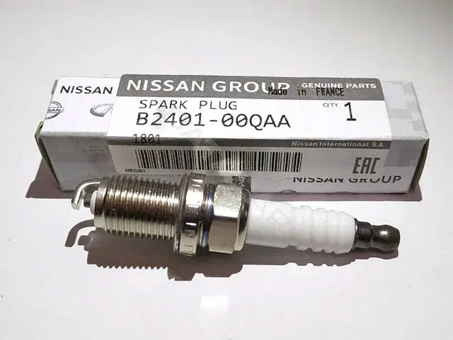 Свечи зажигания NISSAN B240100QAA