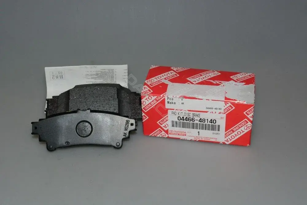 Тормозные колодки TOYOTA 04466-48140