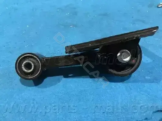 Подушка двигателя (Опора) PARTS-MALL PXCMA-075C1