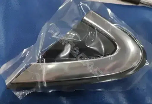 Накладка угловая оконной рамы GEELY 6073062000