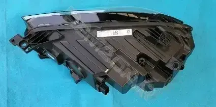 Фары GEELY 7051047400