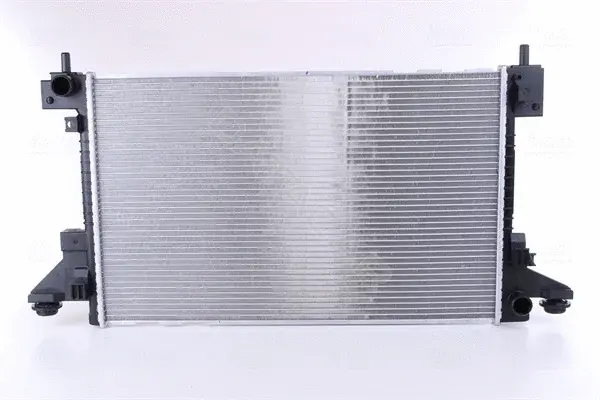 Радиатор охлаждения NISSENS 630766