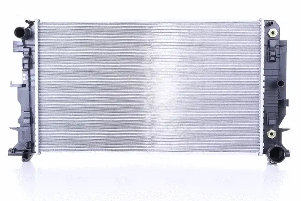 Радиатор охлаждения NISSENS 67157A