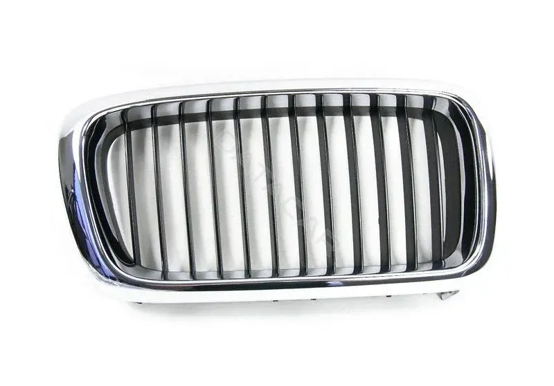 Решетка радиатора BMW 51138125812