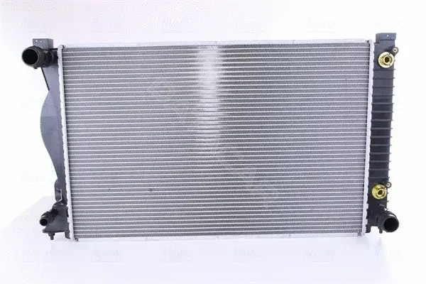 Радиатор охлаждения NISSENS 60236A