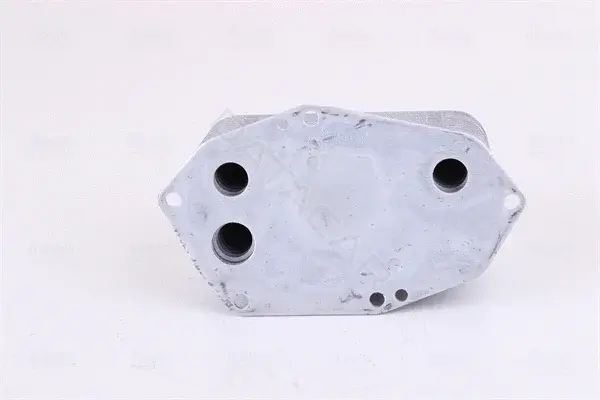 Масляный радиатор двигателя NISSENS 90786