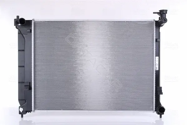 Радиатор охлаждения NISSENS 675064