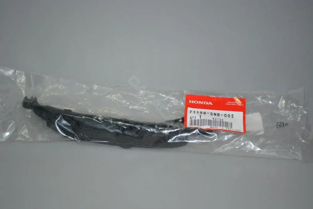 Кронштейн-направляющая бампера HONDA 71198SNB003