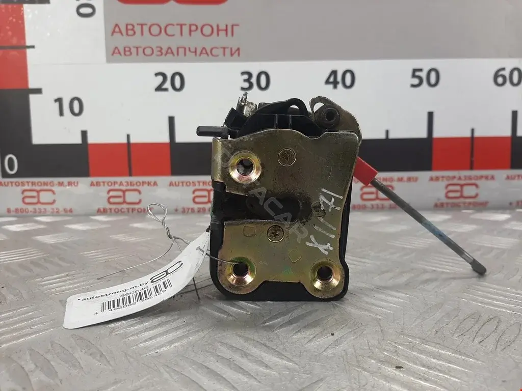 Замок двери 68266957AA