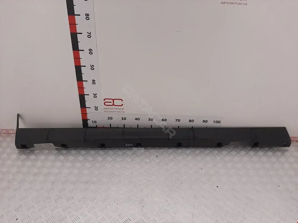 Накладка на порог 768539F, 768539F500