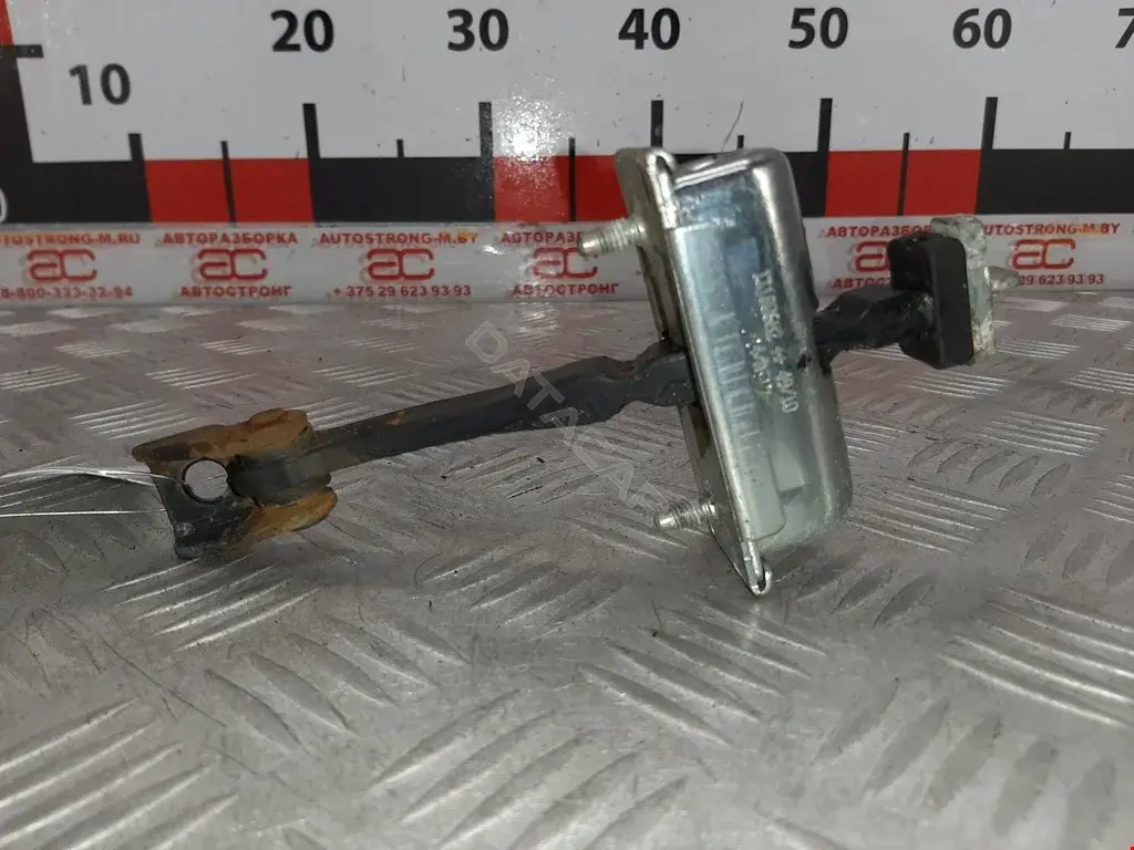 Ограничитель двери 13180682, 13242975, 16SKV917