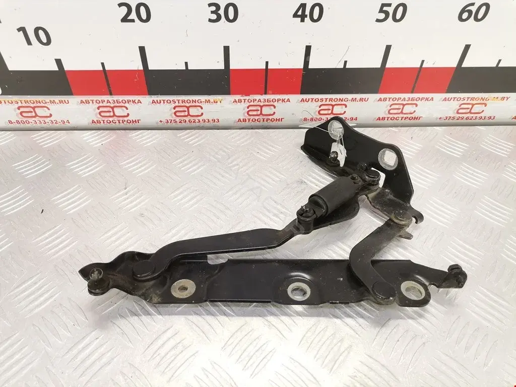 Петля крышки багажника 8X2342701