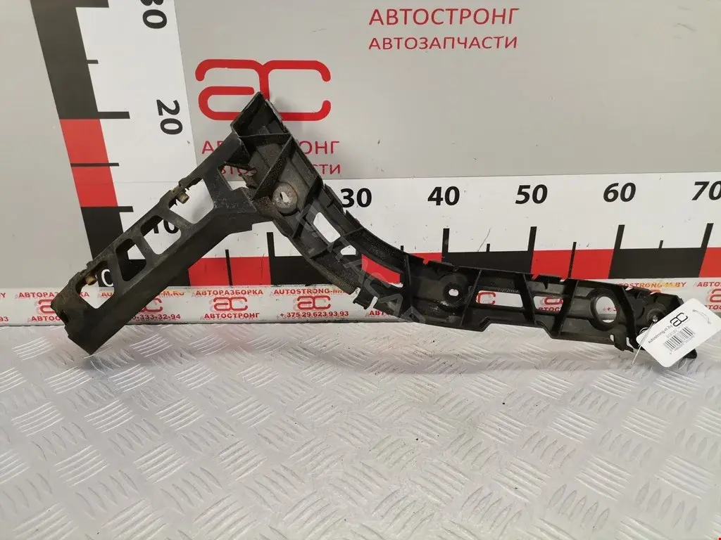 Кронштейн-направляющая бампера 8X2317B931, 8X2317B931AF