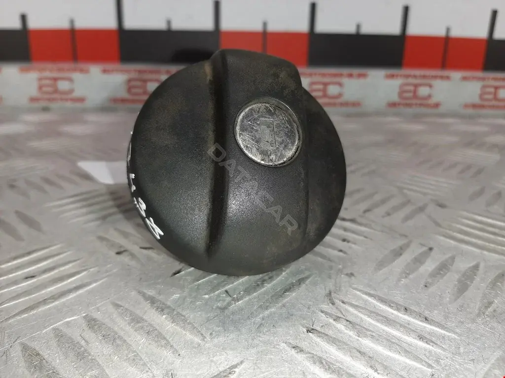Крышка топливного бака 1508F9