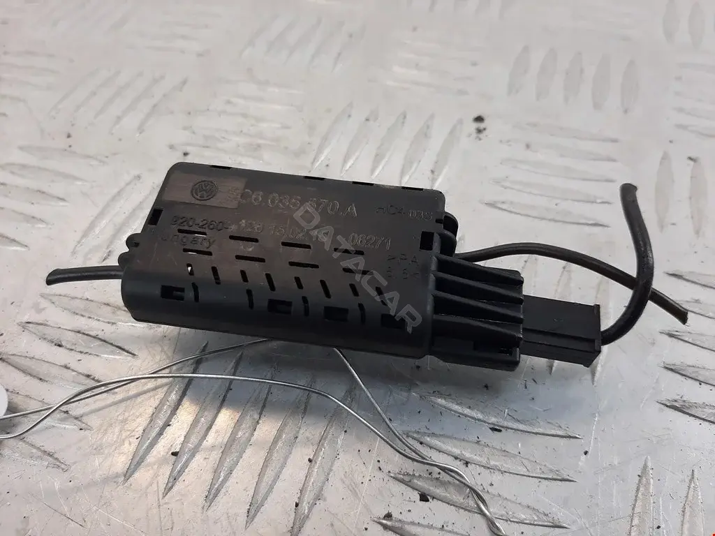 Усилитель антенны 5C6035570A
